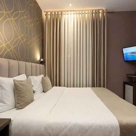 Mimani Hotel